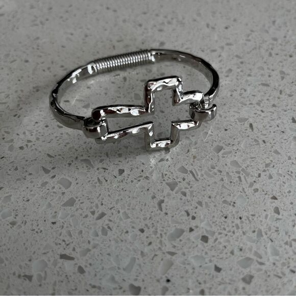 Geometric Cross Shaped Open Cuff Bracelet - Picture 10 of 13